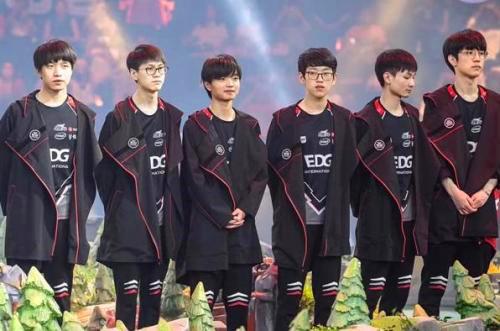 题的慈善赛 题的慈善赛